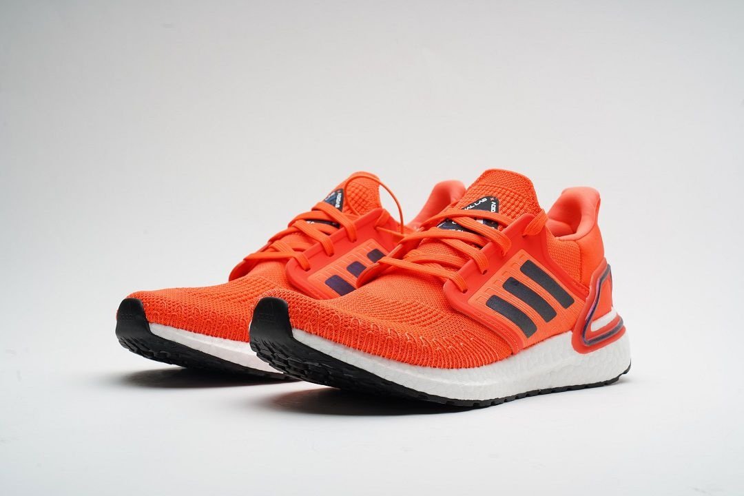 Tênis UltraBoost 20 - Laranja e Branco - Masculino Tênis Corrida - Seu Próximo Tênis Esportivo Está Aqui!