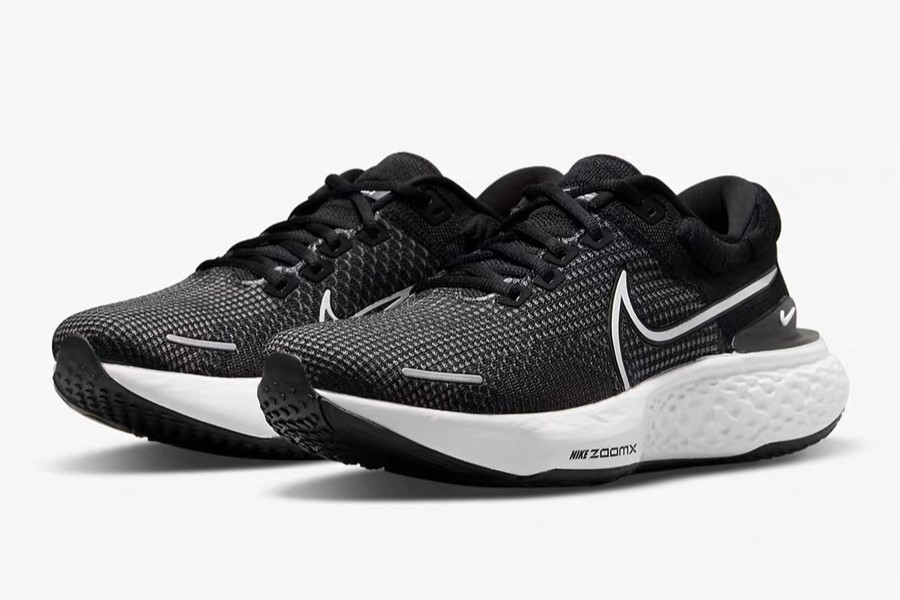 Tênis Nike ZoomX Invincible Run Flyknit 2 - Preto e Prata - Feminino 