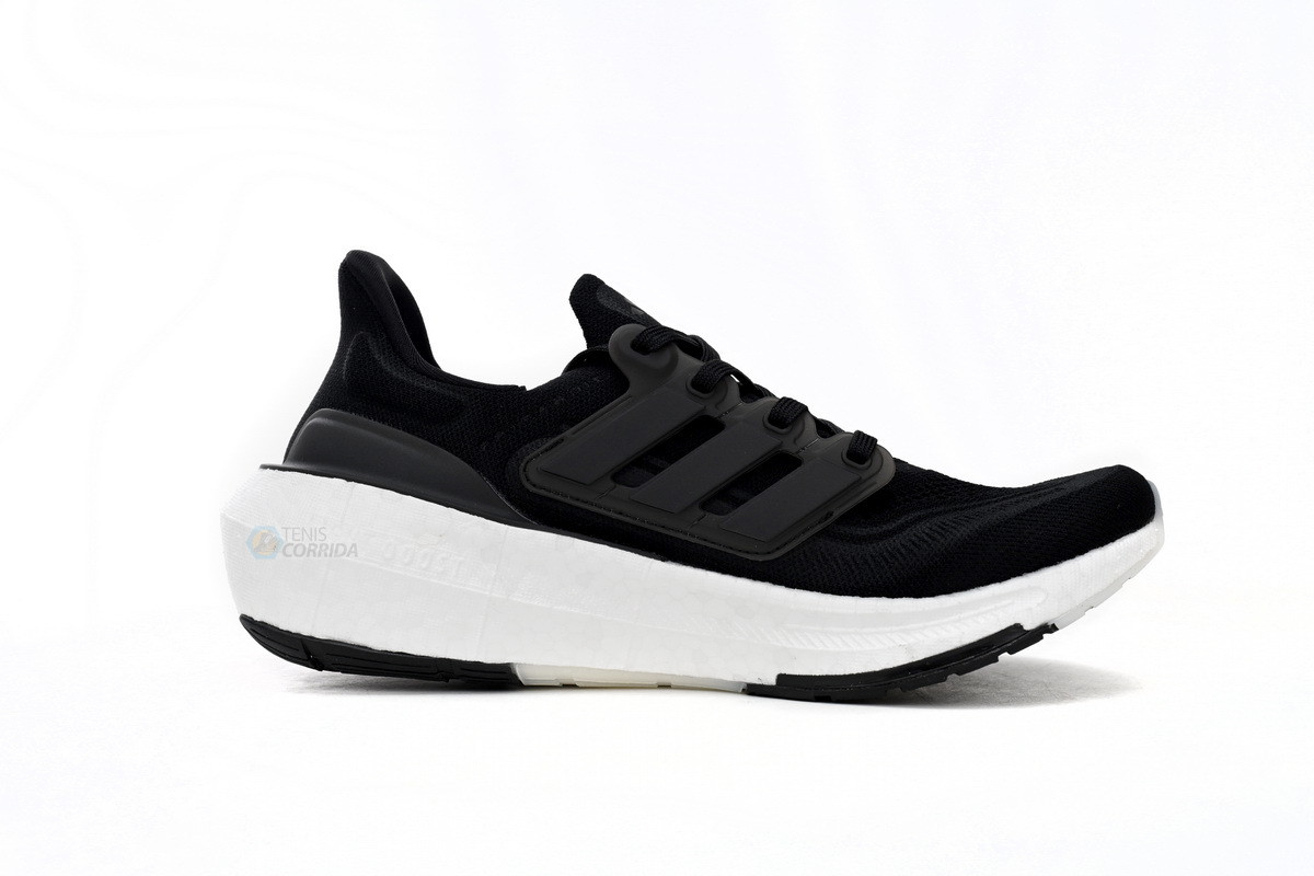 Tênis Adidas UltraBoost 23 LIGHT - Masculino - Preto e Branco