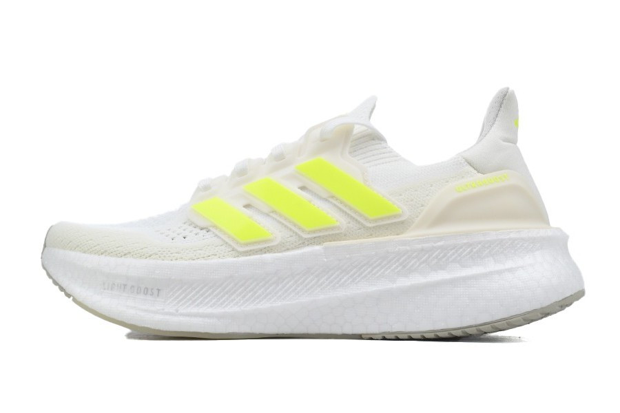 Tênis Adidas Ultraboost 5 - Feminino - Branco e Verde 